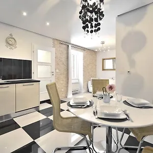 Luxury Apartment